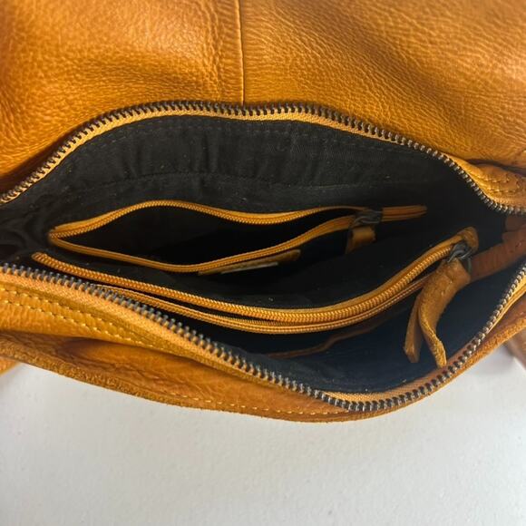 Harbour 2nd Crossbody Bag Leather Cotton Lining Magnetic Zipper Adjustable Strap - Picture 5 of 14